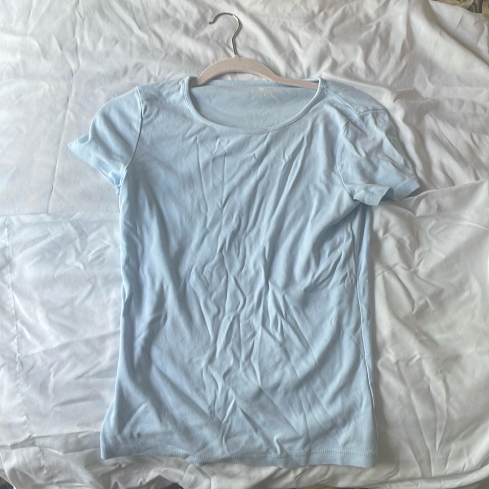 Baby blue t-shirt, comfy and cute. Could totally crop as well.